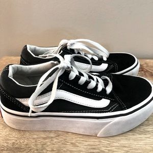 Girls platform Vans!